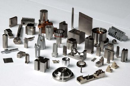 哪些因素会影响机加工零件的精度